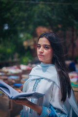Neeli Chaandni